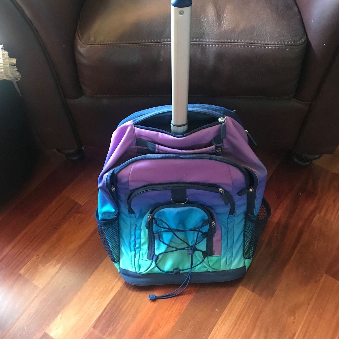 Pottery barn kids pack back on wheels