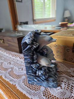 Dolphin book ends