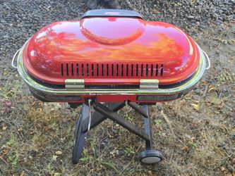 COLEMAN ROADTRIP GRILL RED for Sale in Boring, OR - OfferUp