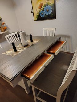 Dinning table