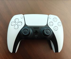 Dual Sense PS5 controller