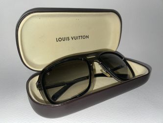 Louis Vuitton Grey Plastic Frame Enigme Sunglasses - Z0362U - Yoogi's Closet