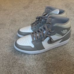 Jordan 1 Size 12 Grey And White
