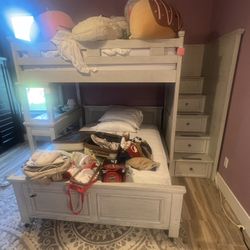Bunk Bed 