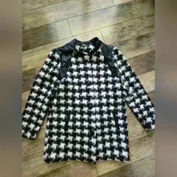 Renuar black and white women's large winter  jacket, Excellent Condition 