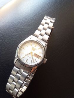 Seiko 5 automatic ⌚ watch woman's stainless