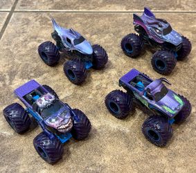 Hot Wheels Monster Jam 1:64 Gears & Galaxies trucks