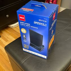 RCA Amplified Indoor HDTV Antenna 