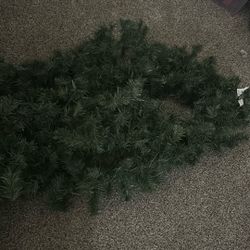 FREEE LONG CHRISTMAS GARLAND 