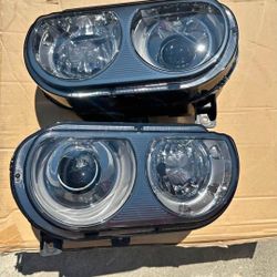 08-14 Dodge Challenger Headlights faros calaveras micas luces