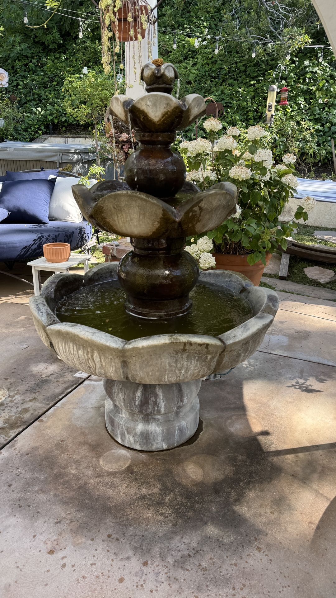 Stone Fountain for outdoors - Beautiful Condition
