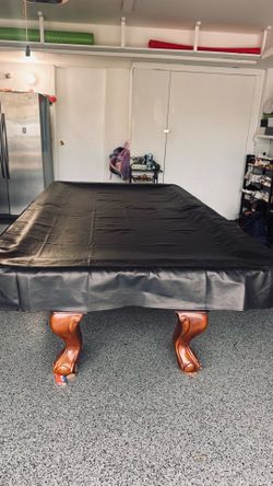 Pool table