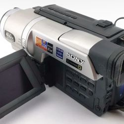 Sony Hi8 Tape Player Camcorder Bundle w/ USB