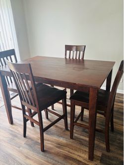 Kitchen table