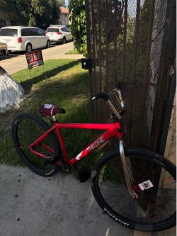 Throne 29er Red crush