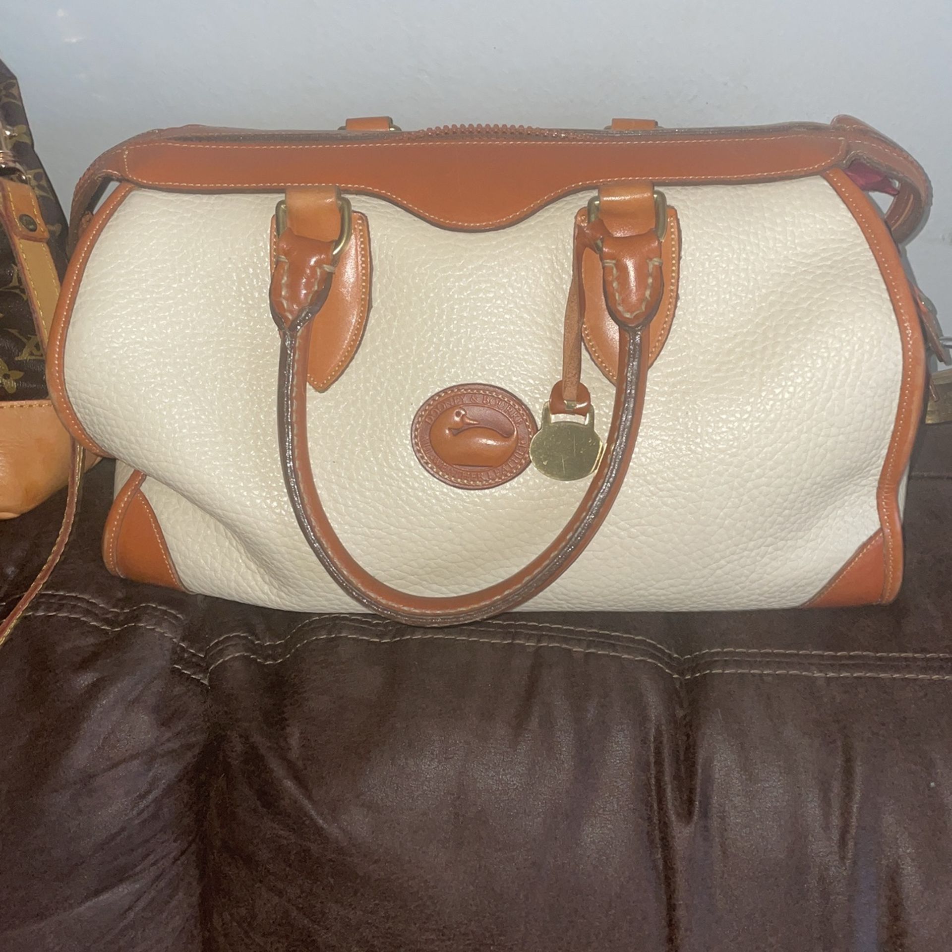 Vintage Dooney Bourke Gladstone Handbag Classic Fashion Style Circa 1990s