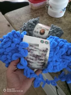 32 Skeins of loop yarn NEW!!  Make offer