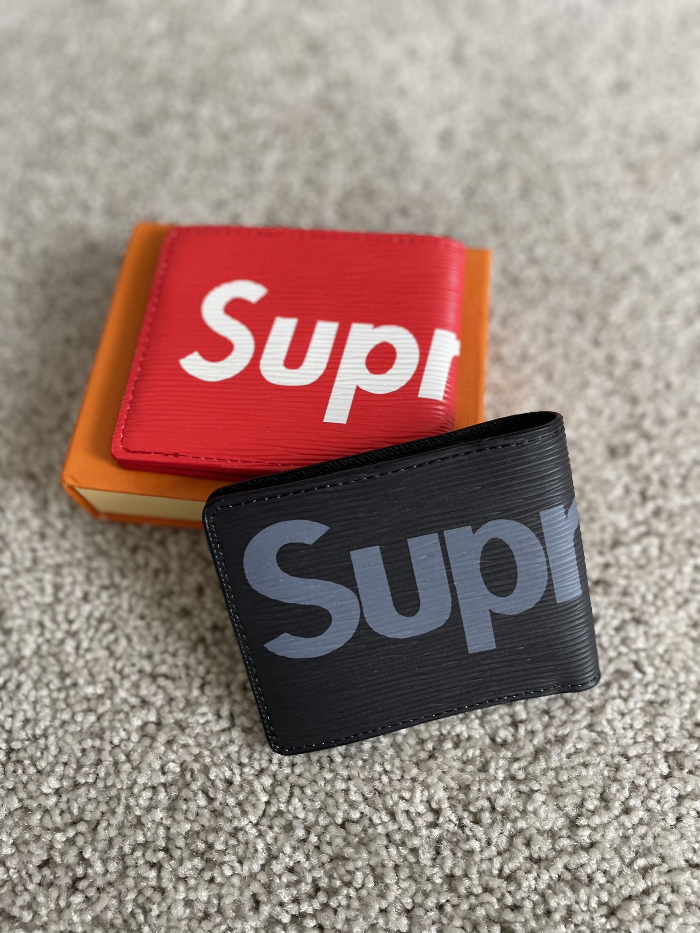 Supreme Men’s Wallets