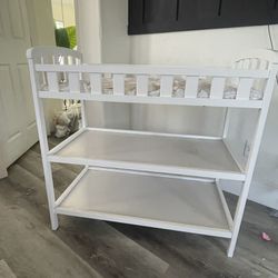 Nanny Changing Table