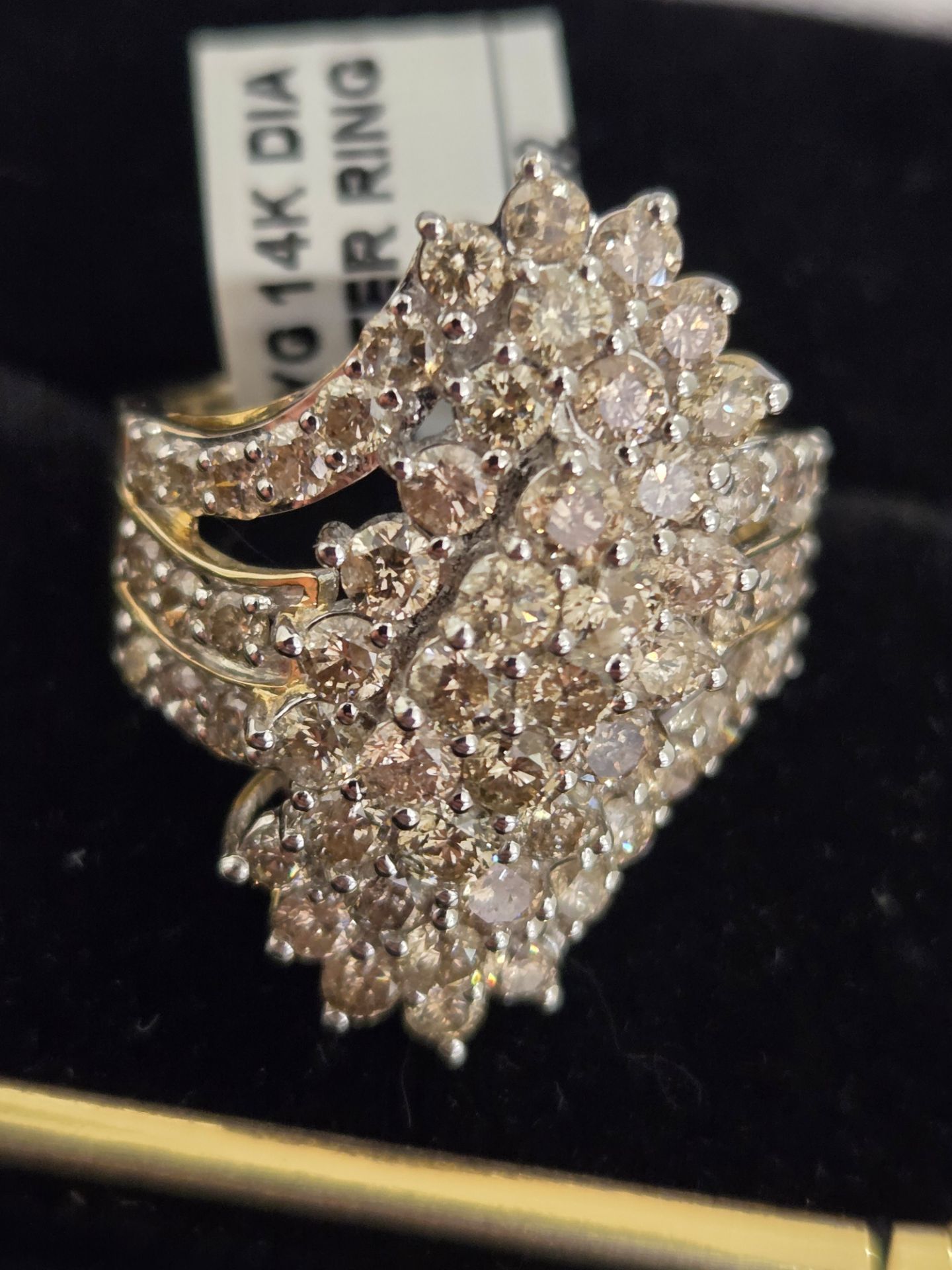 14kt Diamond Cluster Ring