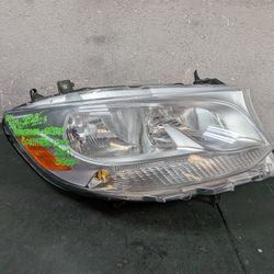 2019-2020-2021-2022-2023 MERCEDES-BENZ SPRINTER 1500/2500 RIGHT HEADLIGHT OEM USED #9959
