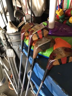 Antique golf clubs 3 in great condition.