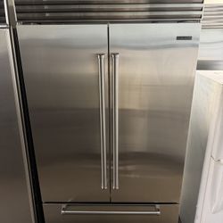 Sub Zero 42” Stainless Steel Built In French Door Refrigerator 
