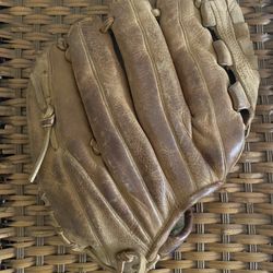 Roy Hobbs Vintage Baseball Glove 