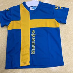 Kids Sweden Soccer Shirt- (approximate 4/5)
