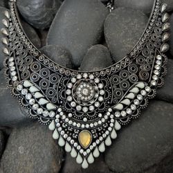 Ethnic Style Necklace (Part Of Accessories Discounts)!