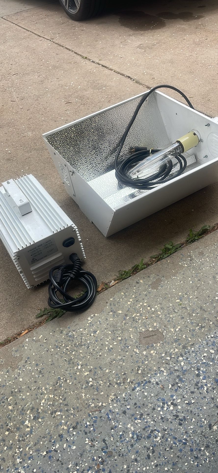 XtraSun Grow Lights 600W Sodium Ballast BAS600A and Hydrofarm Raptor grow light, $120 both