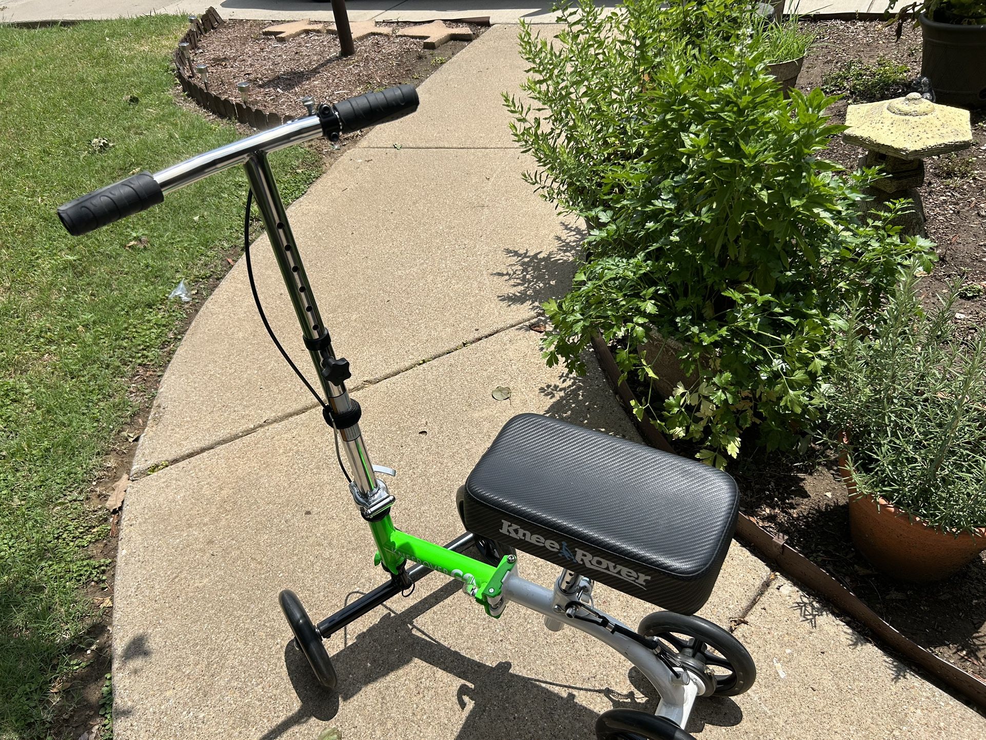 Knee Rover Scooter