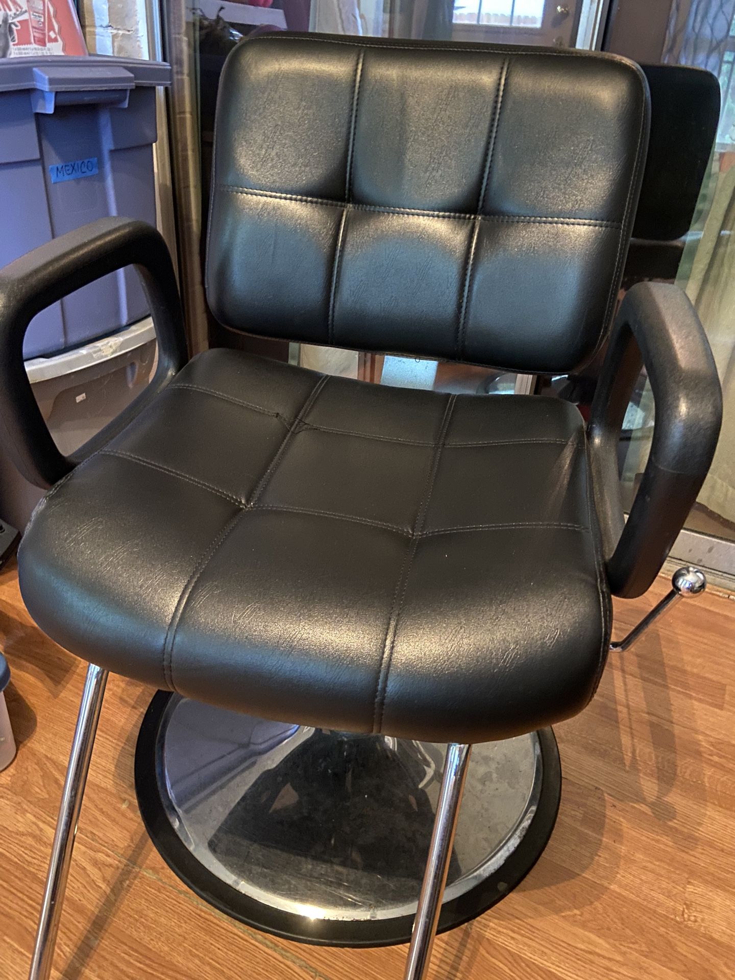 Hairstylist Chair