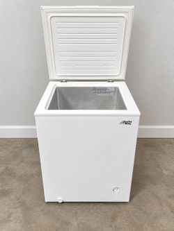 Arctic King Chest Freezer