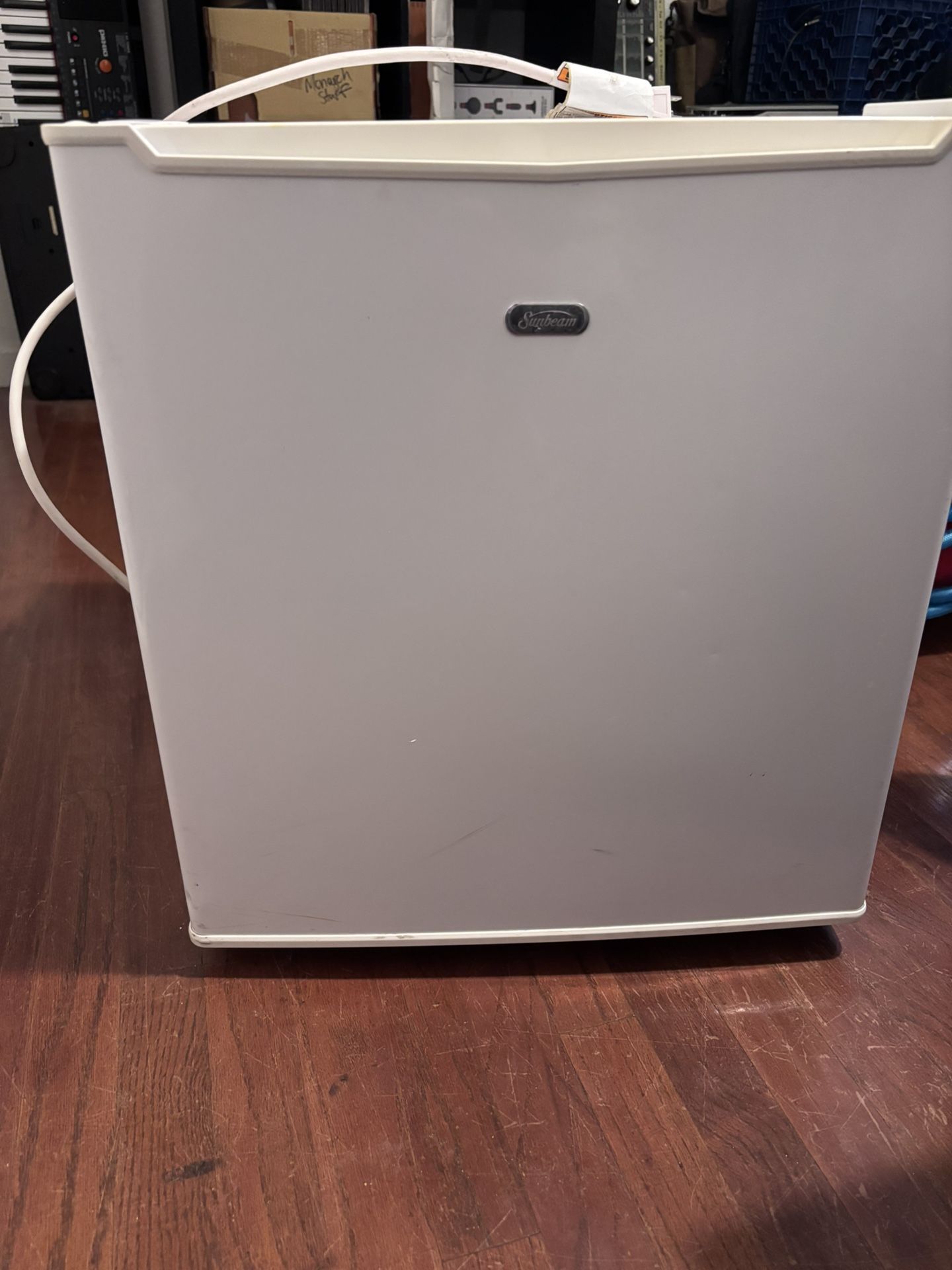 Sunbeam Mini Fridge