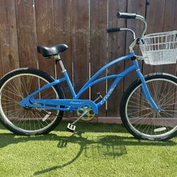 😎 🏝️ 🌴 🚲 🌊 Electra Cruiser 1 Women’s 26 inch Beach Cruiser. Light Blue with White graphics. 