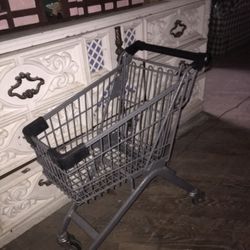 Child shopping cart