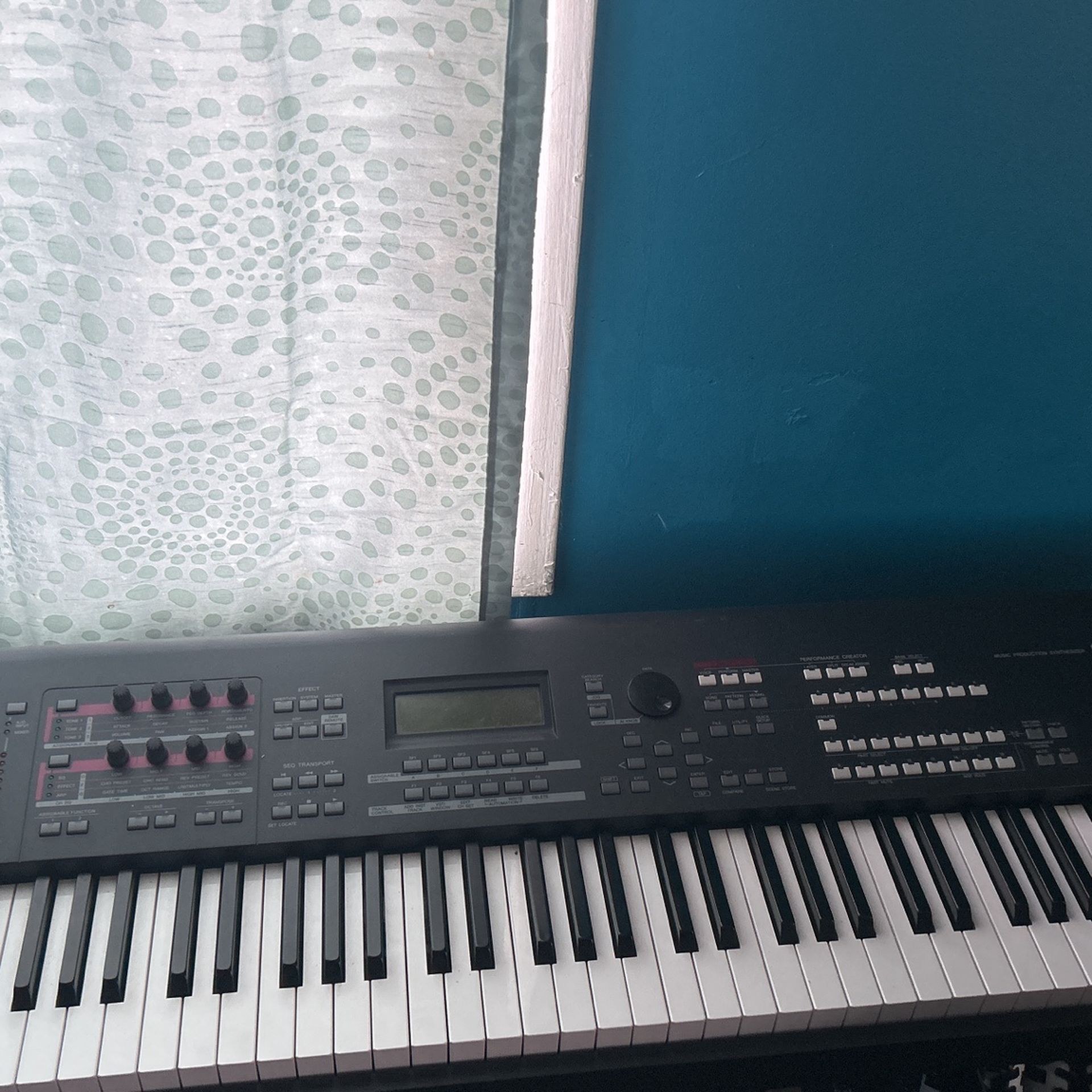 Yamaha Mox F8