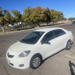 2011 Toyota Yaris For Sale 