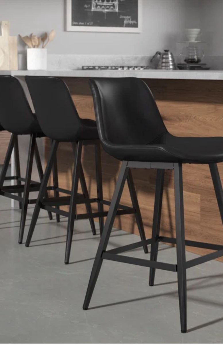 Set Of 4 Black bar Stools
