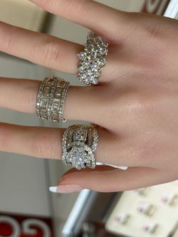 Cluster Natural Diamond Engagement Rings