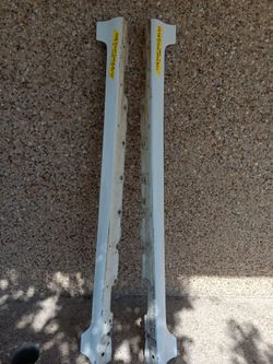 2003-08 Toyota Corolla L&R Rocker Molding Sport