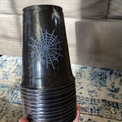 BRAND NEW 12 CUPS 14 OZ PLASTIC CUPS 