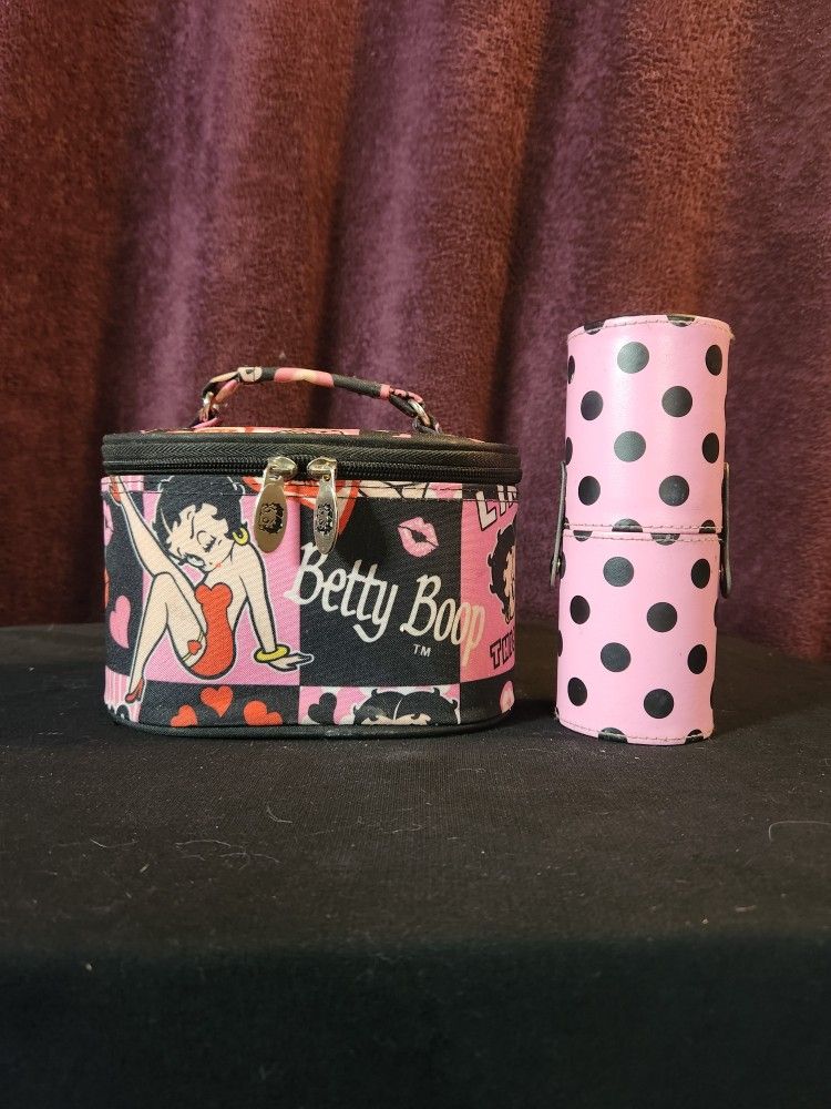 Old Fashioned Betty Boop Makeup Bag And Brush Holder