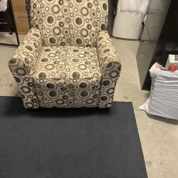 Recliner In Excellent Shape, Paid $495 For Quick Sale 