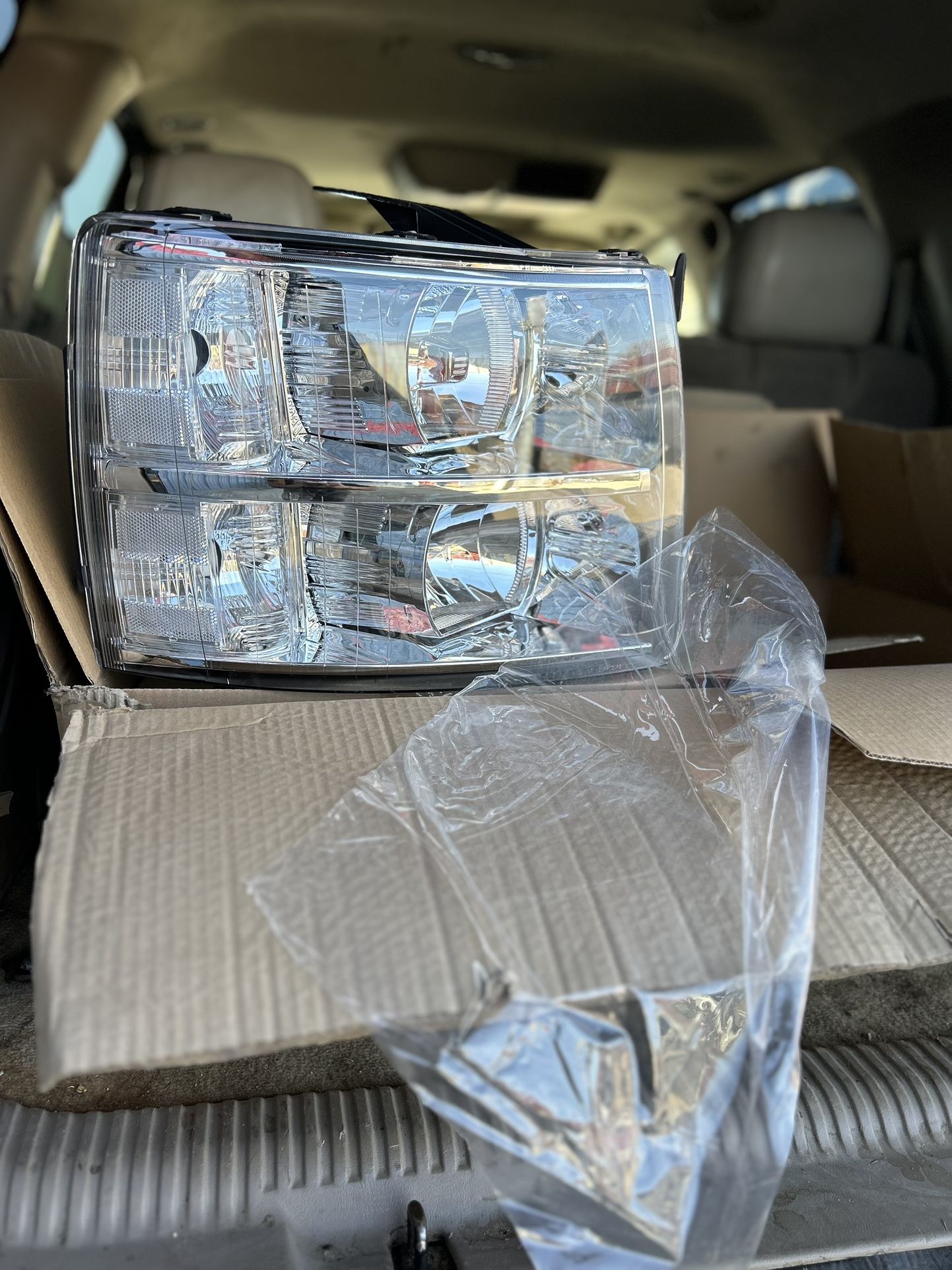 Headlights Chevy 2008-2013 Silverado