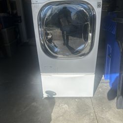 LG Front Loading Washer And Pedestal 