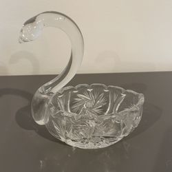 Lovely Glass Swan Candy Dish