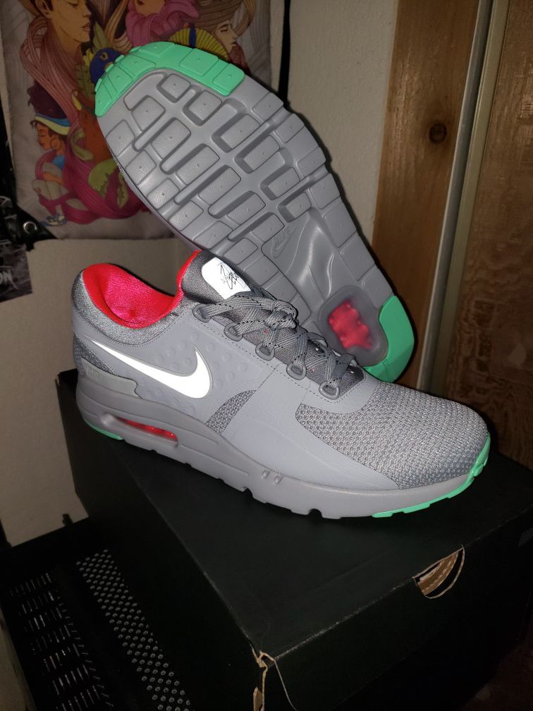Anzai Time magnet Brand New Limited Edition Nike Air Max Zero NikeID size 13 Yeezy 2 Wolf  Grey Colorway for Sale in Fort Lauderdale, FL - OfferUp