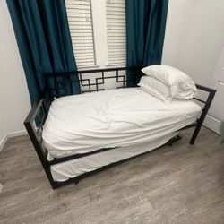 Twin Daybed with Trundle – Modern Black Metal Frame